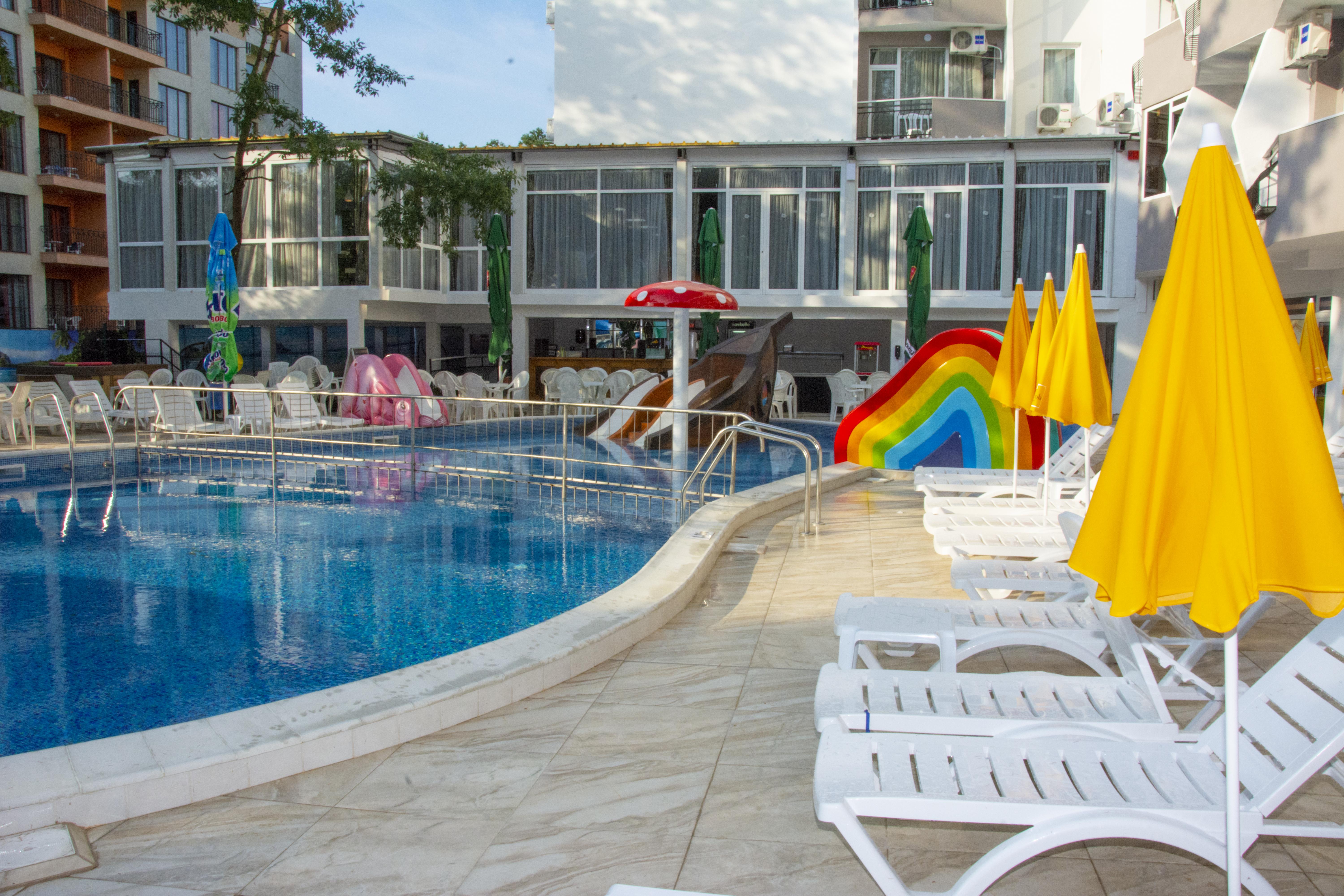 Prestige Deluxe Hotel Aquapark Club โกลเดน แซนส์ ภายนอก รูปภาพ